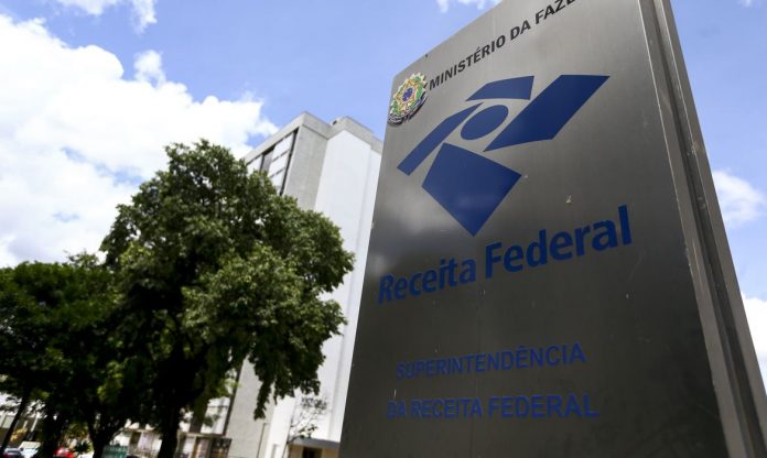 receita federal alerta sobre golpes aplicados via internet