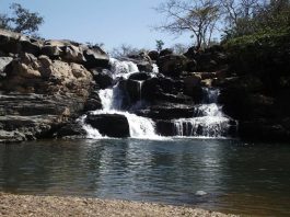 Lula sanciona lei que transforma novembro em Mês da Segurança Aquática cachoeira