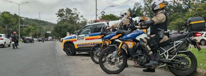 Polícia