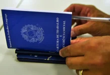 Abono salarial começa a ser pago para nascidos em março e abril carteira de trabalho