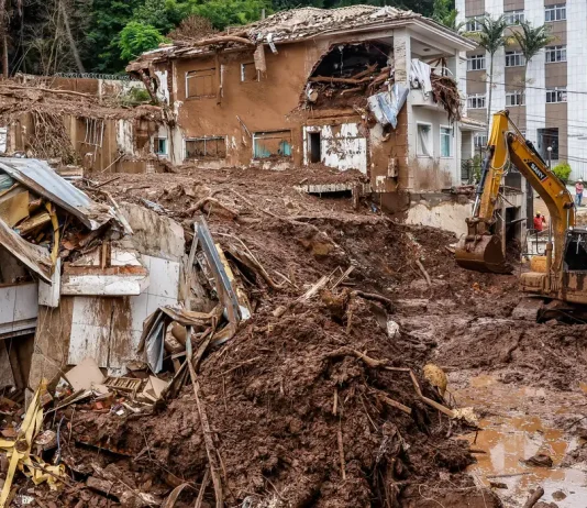 Sobe para 72 o número de mortos nas chuvas em Minas Gerais CHUVA