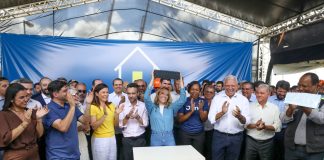 Em primeiro ato como governadora, Celina Leão lança programa GDF na sua Porta, no Itapoã Celina Leão