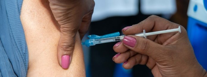 Vacinando cred Fabio Marchetto SES MG (1)